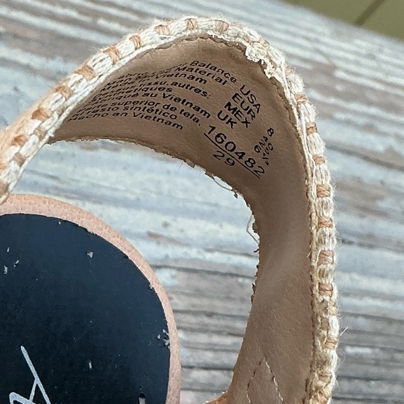 American Eagle Outfitters Black and Tan Espadrille Wedges - Picture 3 of 6